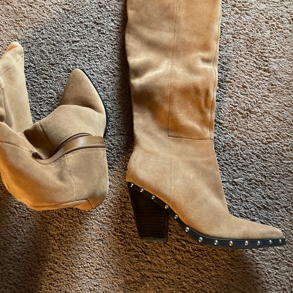 Brand New Guess Boots , wore Once - Picture 1 of 2